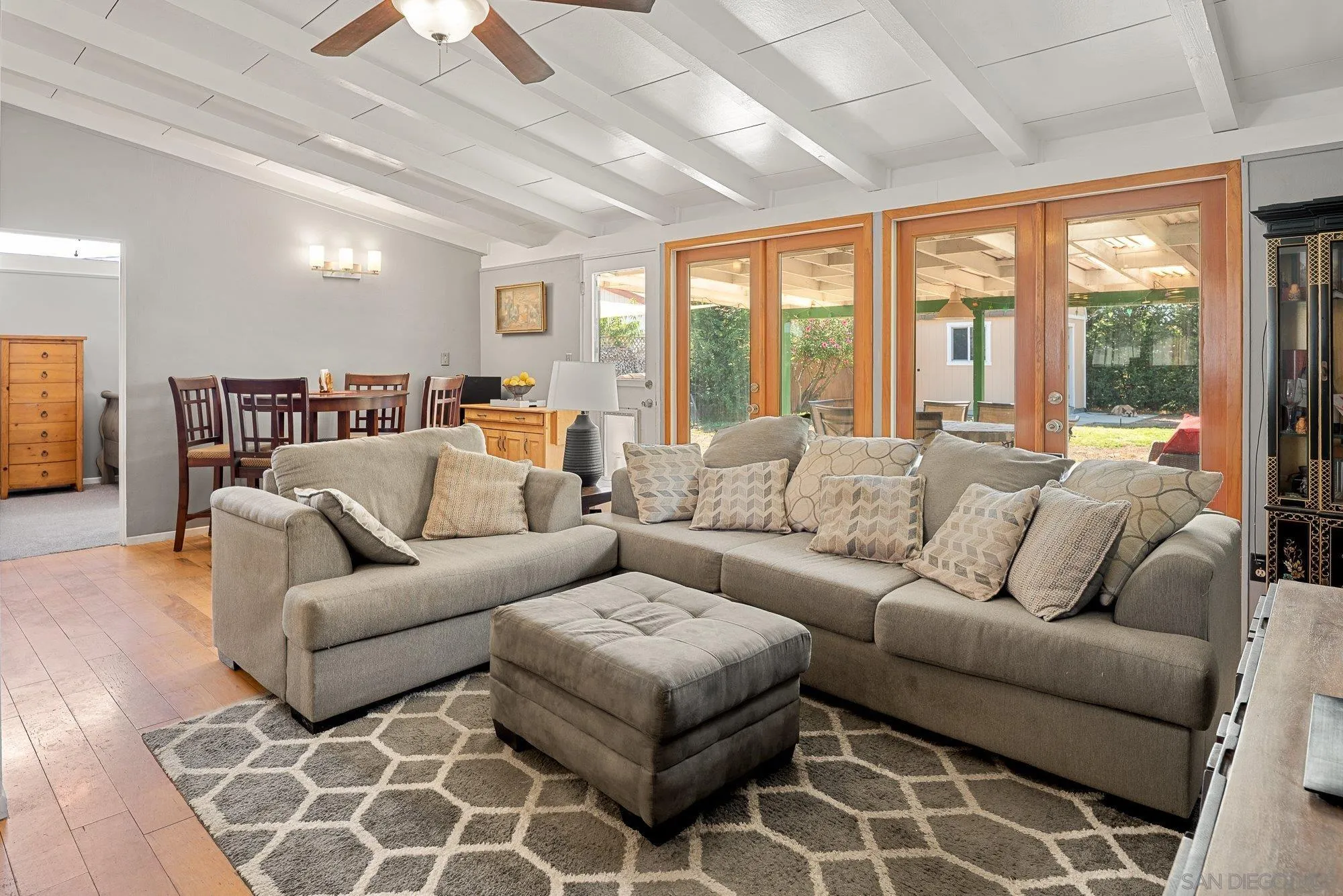 https://cdn.realtyfeed.com/cdn/127/260024506/a0f9efd32fff168eb088a3fcb29f04b9.webp