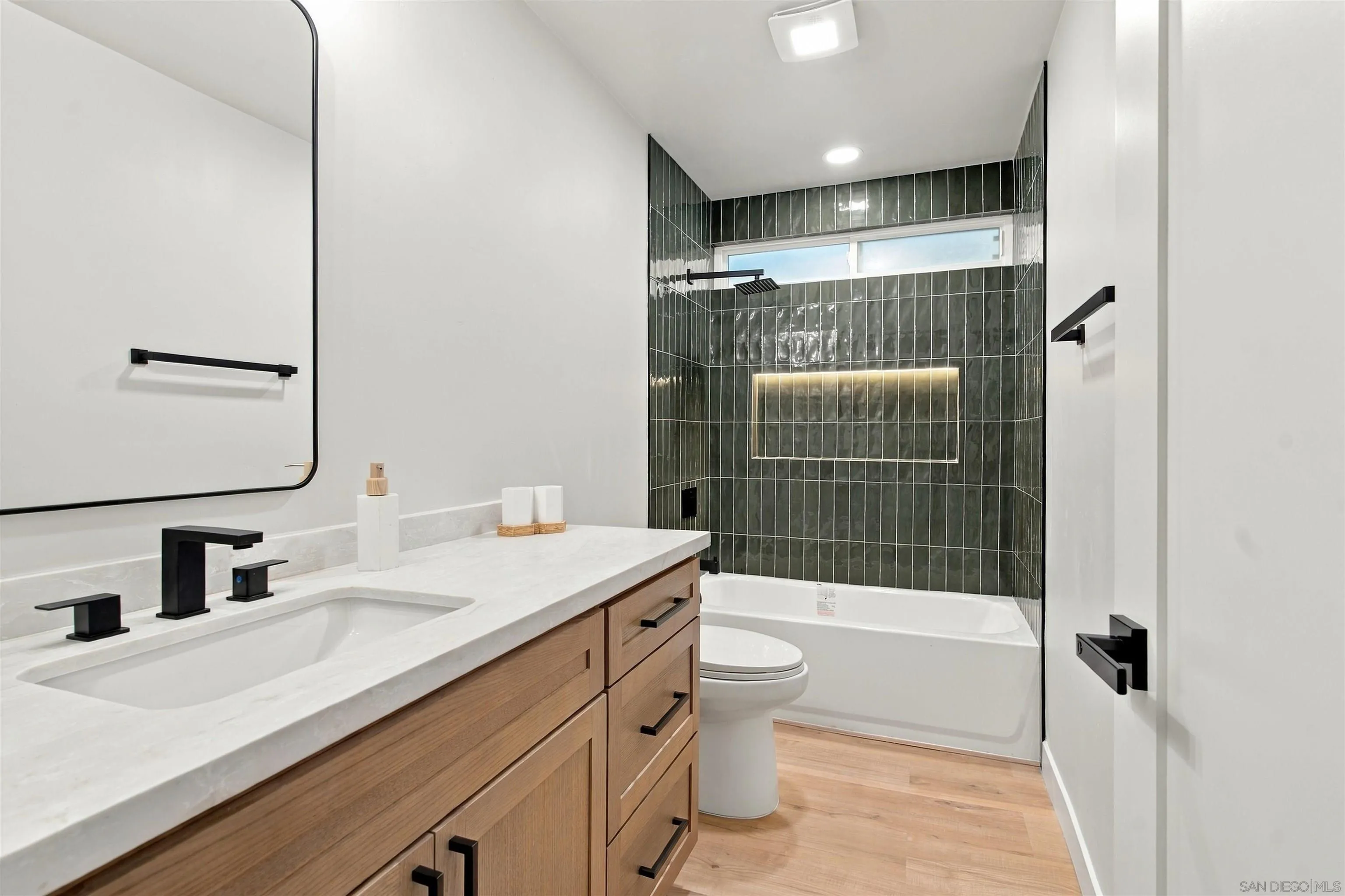 https://cdn.realtyfeed.com/cdn/127/260024507/0ba5ae1c65a7156767d2e95262d40232.webp