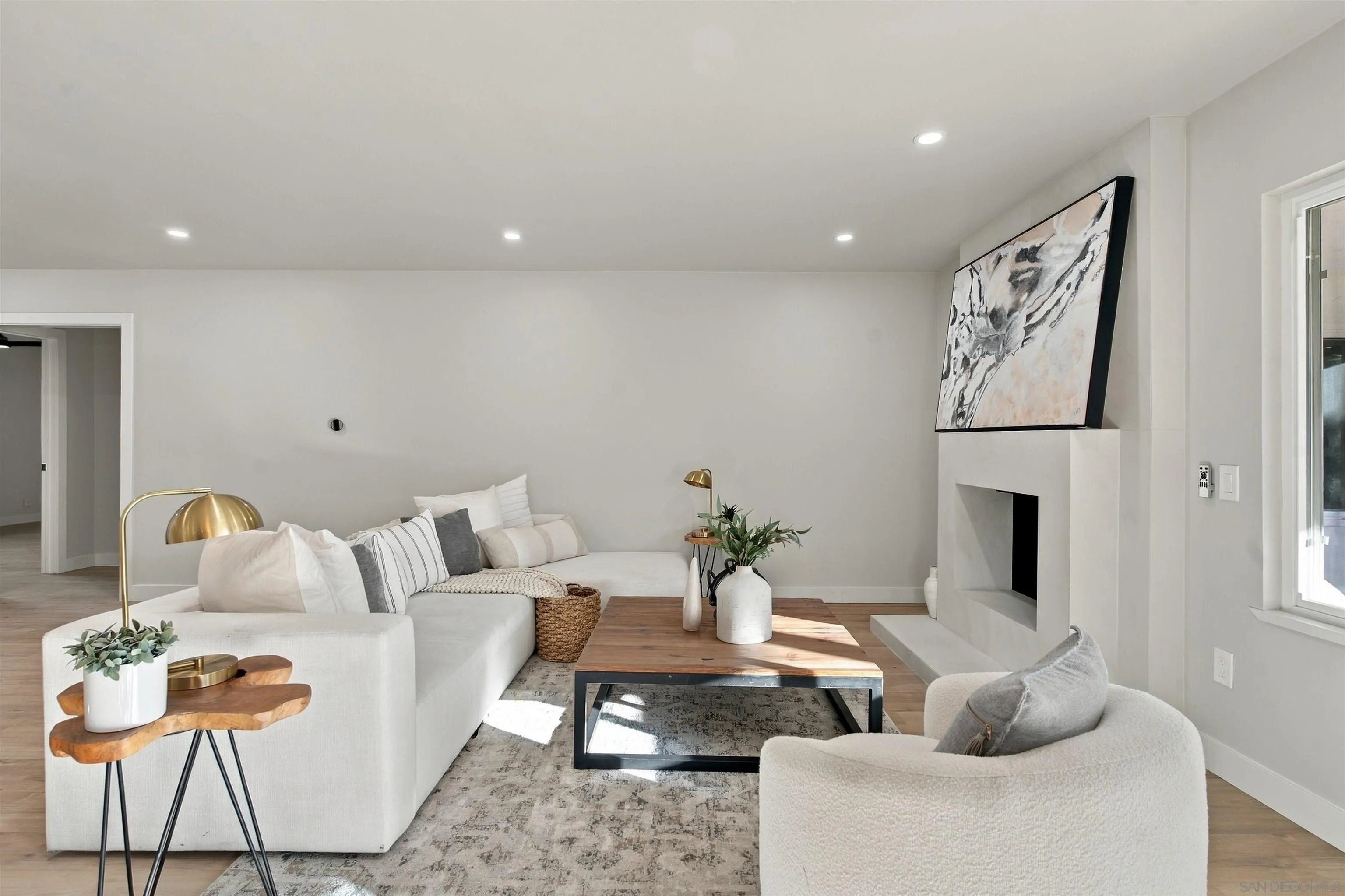 https://cdn.realtyfeed.com/cdn/127/260024507/2cdb7d1e8358ebaed732efabf8d5d311.webp