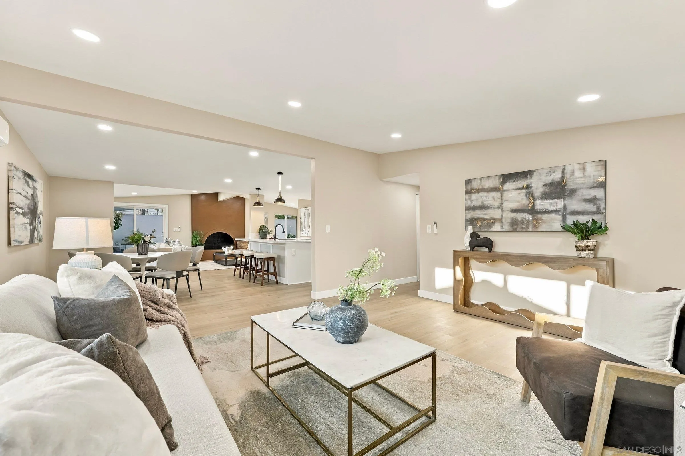 https://cdn.realtyfeed.com/cdn/127/260024509/0cd1145bde468aaa014c5935cf07408a.webp