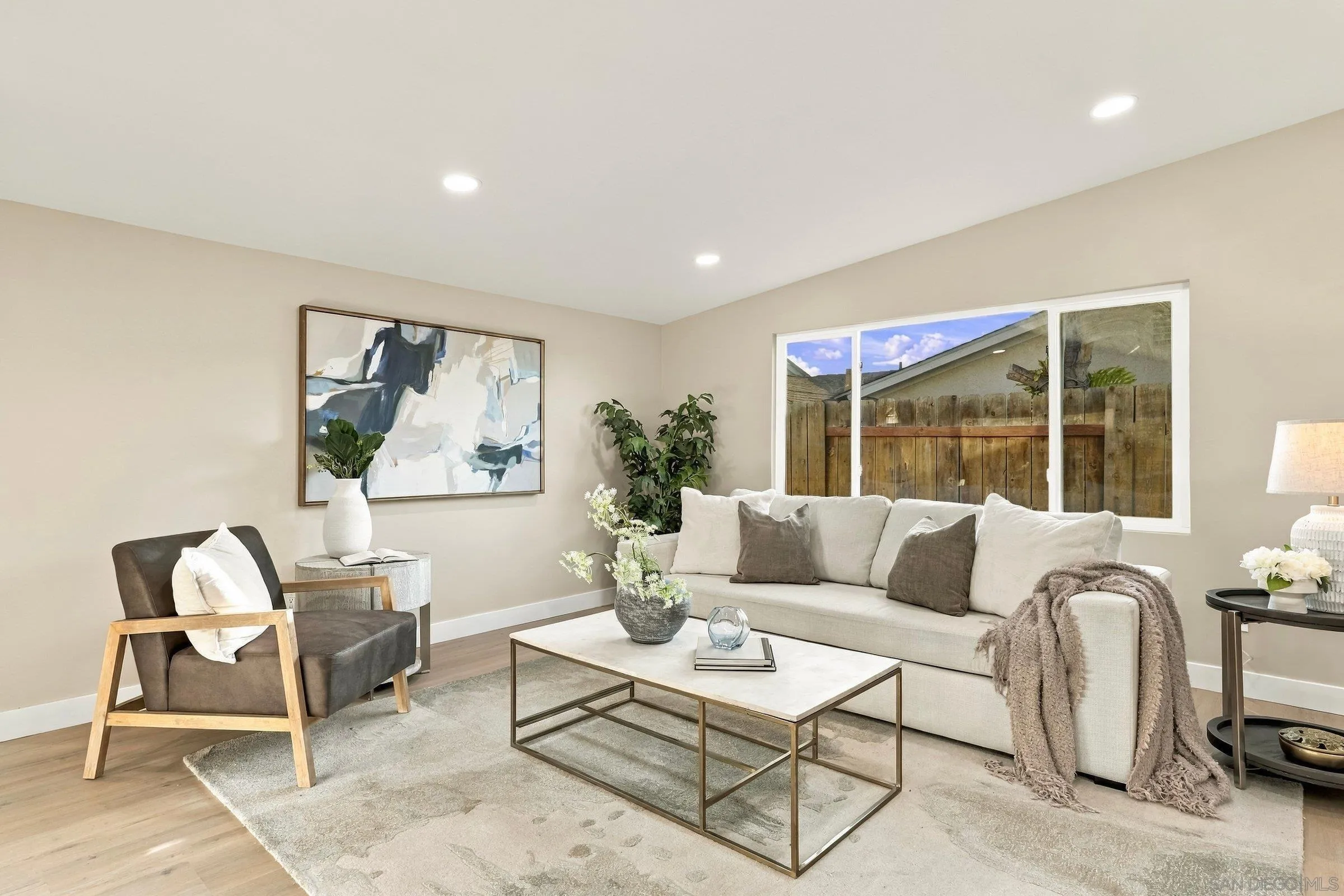 https://cdn.realtyfeed.com/cdn/127/260024509/aba963eacc95bb2f746260bbea2a37a8.webp
