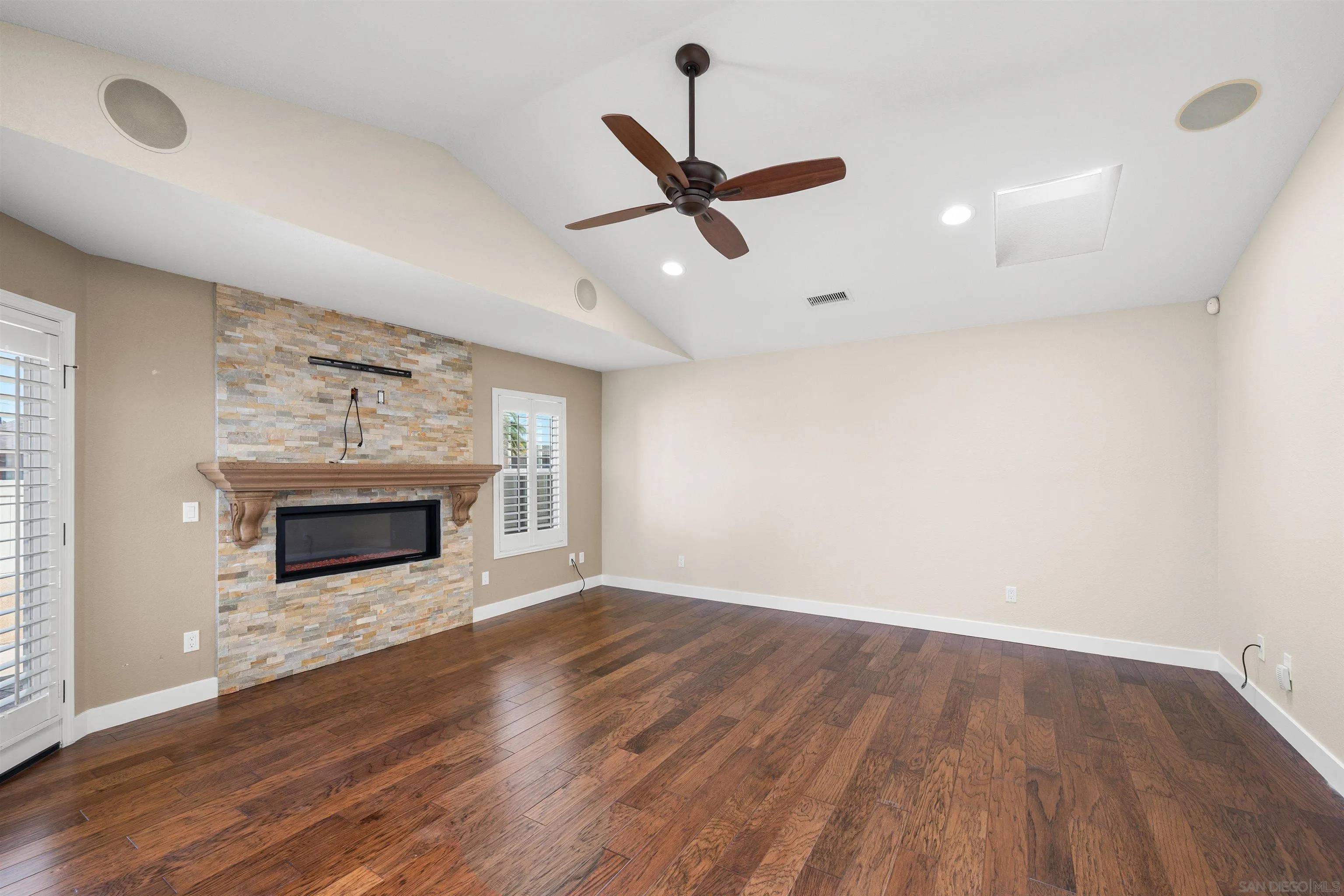 6811 Boxford Drive, San Diego, CA 92117, photo 23