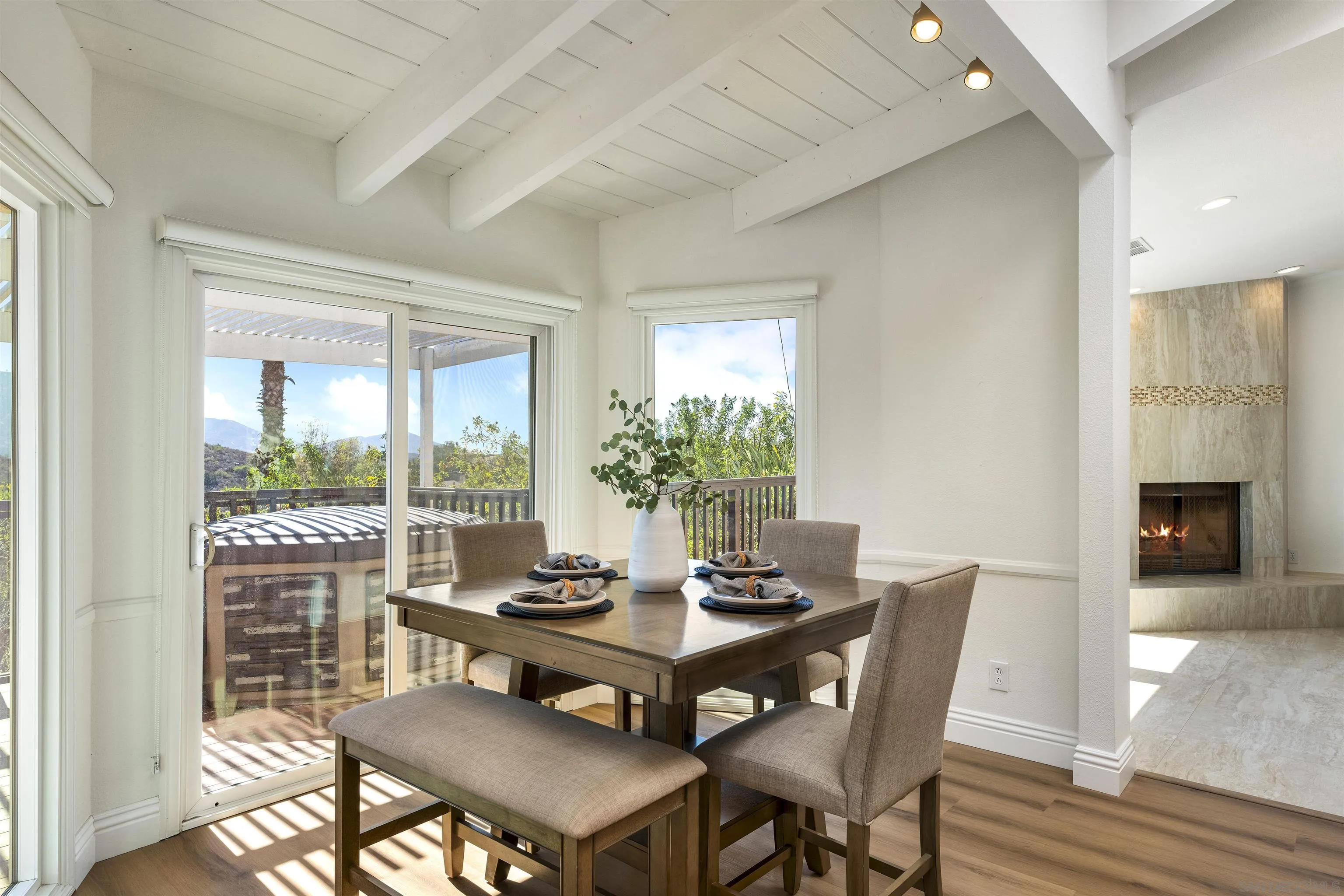 https://cdn.realtyfeed.com/cdn/127/260024512/7956cc5e74501c3da97701622b813426.webp