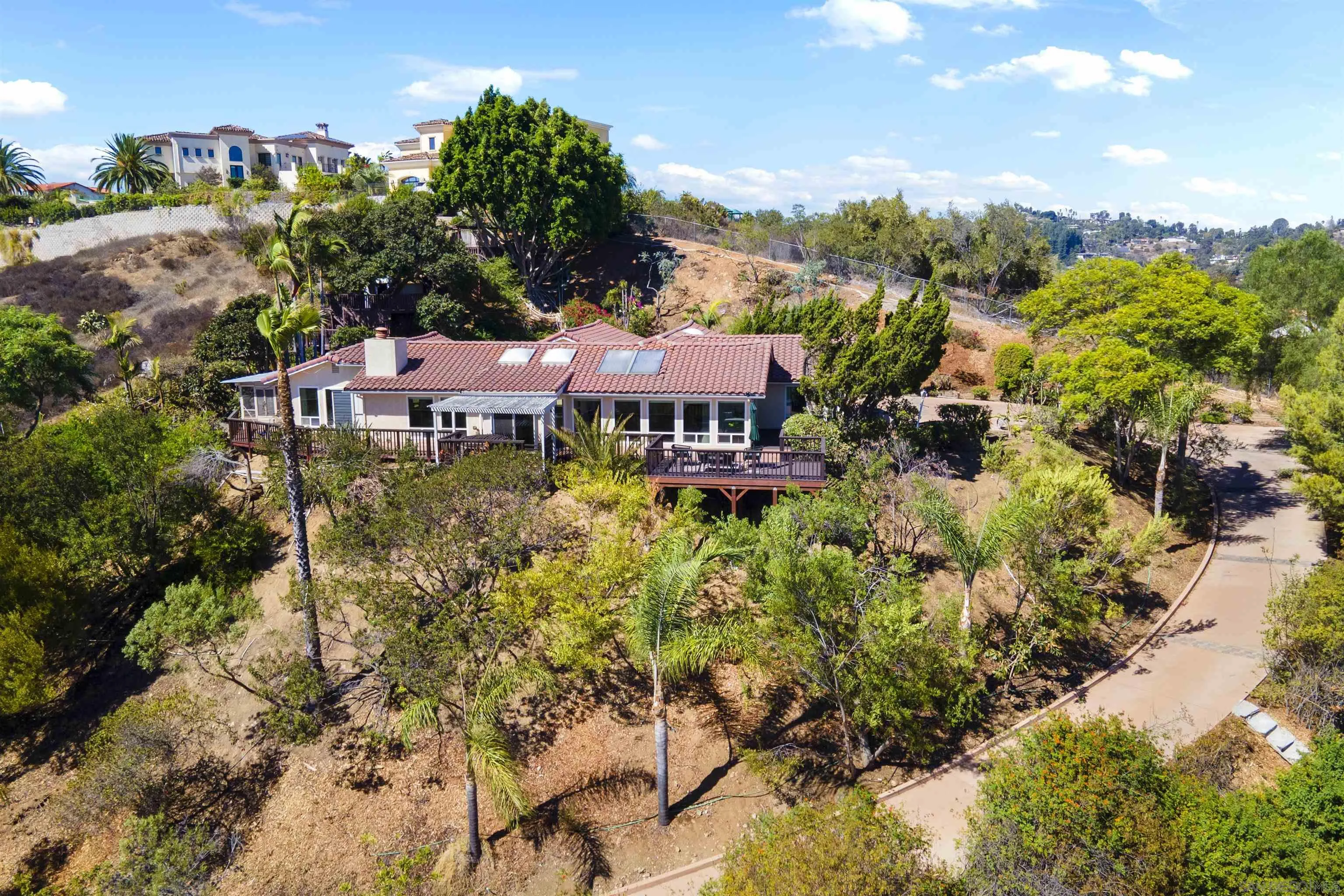 https://cdn.realtyfeed.com/cdn/127/260024512/e822371be340560f4b87c6b320cf4bd4.webp