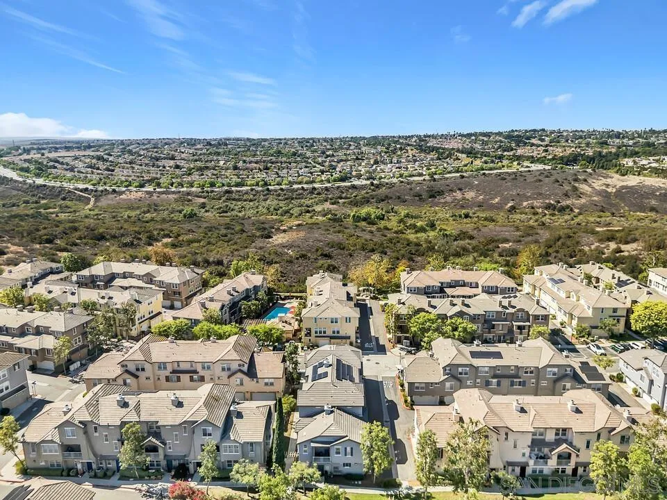 https://cdn.realtyfeed.com/cdn/127/260024514/4041805c5cfdffe6d9a545c86b9a9aed.webp