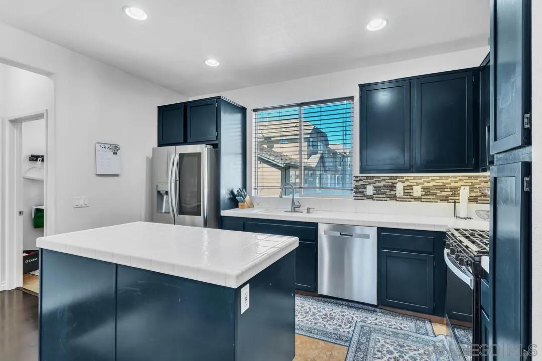 https://cdn.realtyfeed.com/cdn/127/260024514/7efc04a9abab1a83226069f612ec5bf1.webp