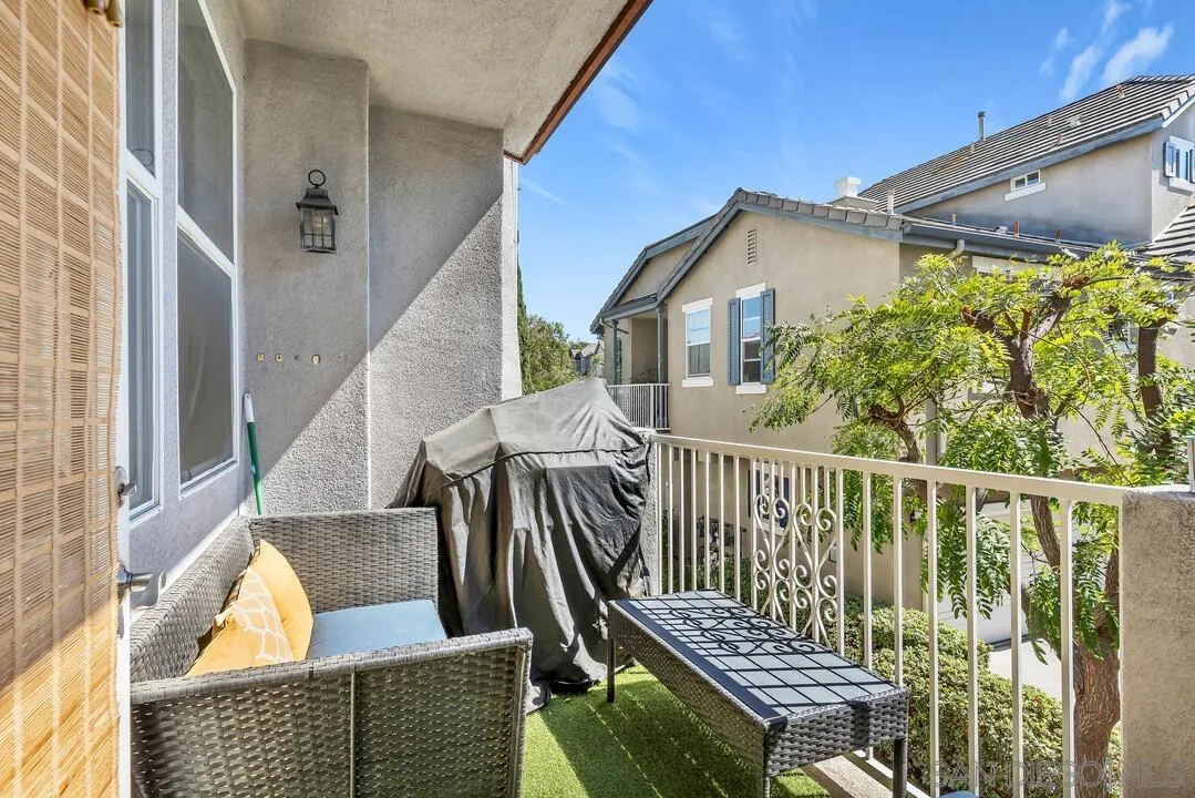 https://cdn.realtyfeed.com/cdn/127/260024514/9074166feea0cb8329a5a417fee413ad.webp