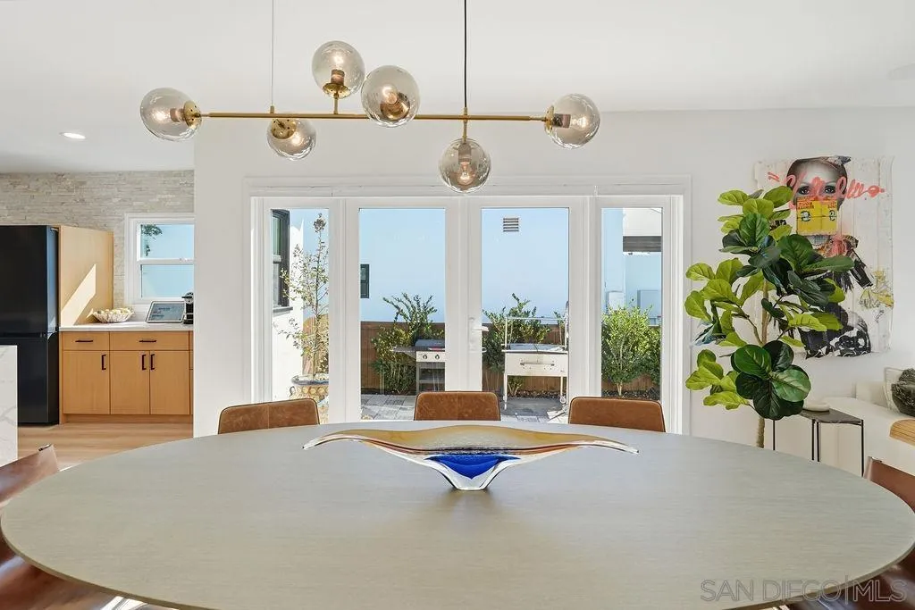 https://cdn.realtyfeed.com/cdn/127/260024515/4dd5277dd141f44dfea872a10bb93b44.webp