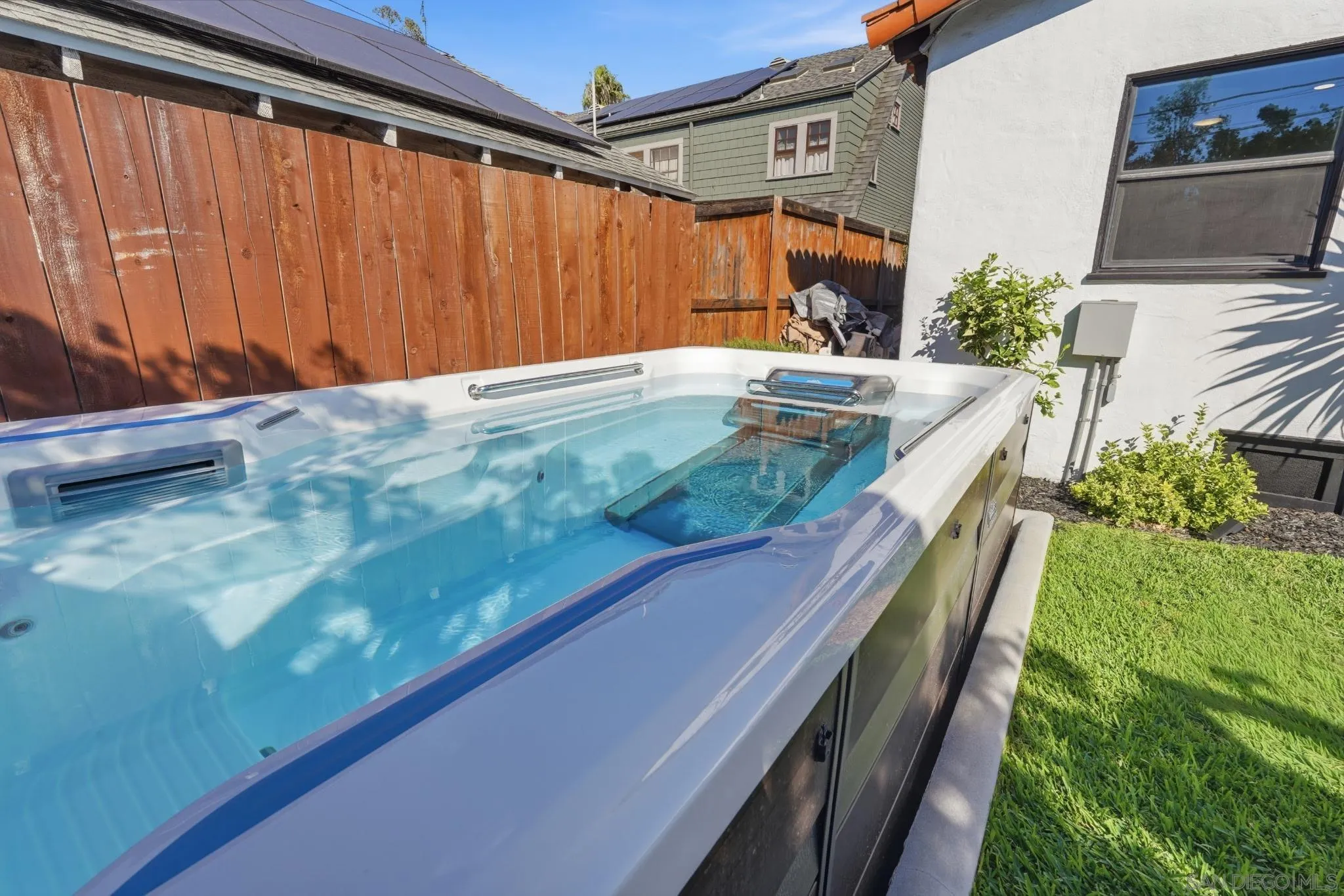 https://cdn.realtyfeed.com/cdn/127/260024515/74c8f4aa6e8efaef853e5db2963ea8d3.webp