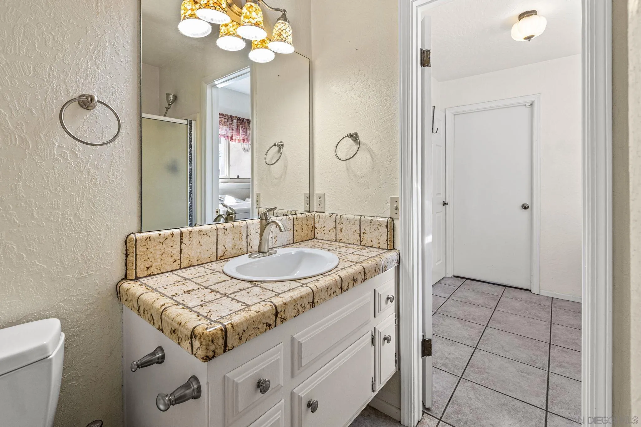 https://cdn.realtyfeed.com/cdn/127/260024516/4b4c570e851051d0f3dd1ab01758d398.webp