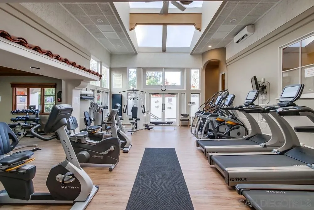 https://cdn.realtyfeed.com/cdn/127/260024521/06e98859a8f7fb386172380a94f53340.webp
