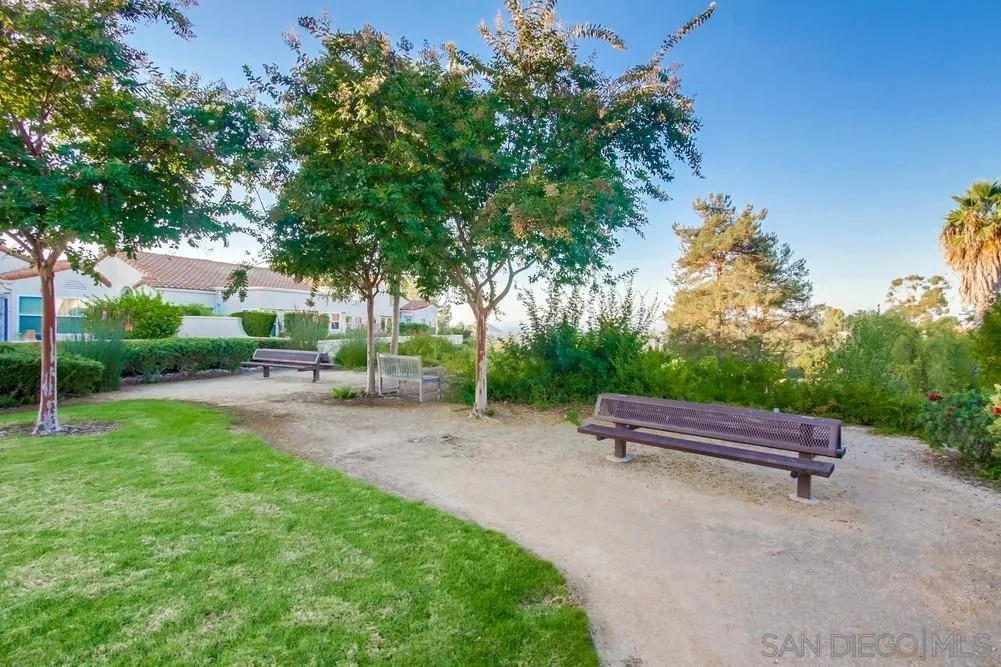 https://cdn.realtyfeed.com/cdn/127/260024521/43e94ba5a8796298884f088358d649be.webp