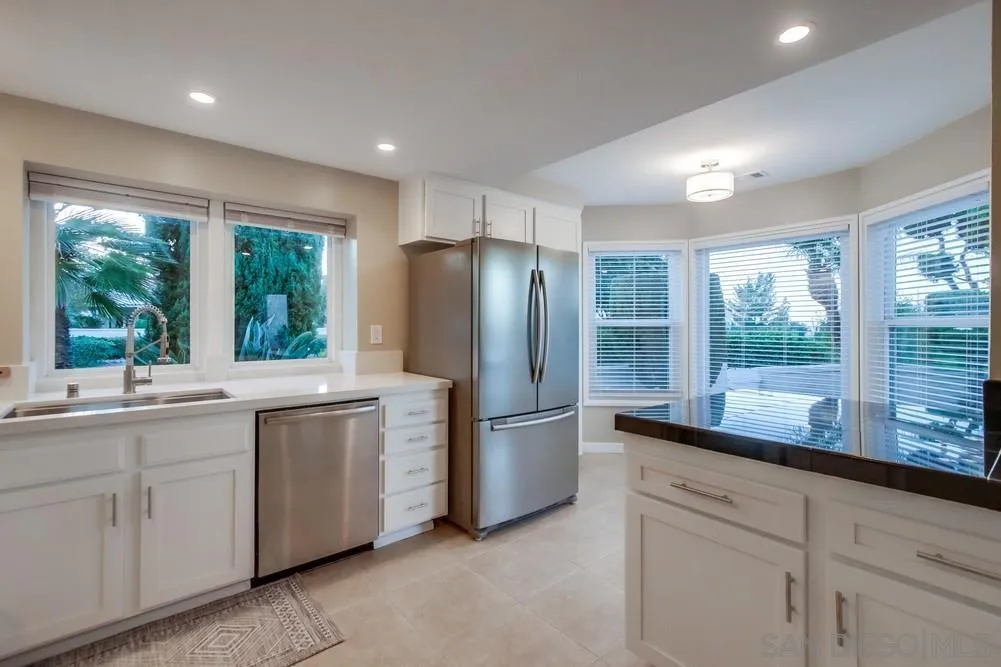 https://cdn.realtyfeed.com/cdn/127/260024521/53cbfee14b10aa6769ad004f1a467bd9.webp