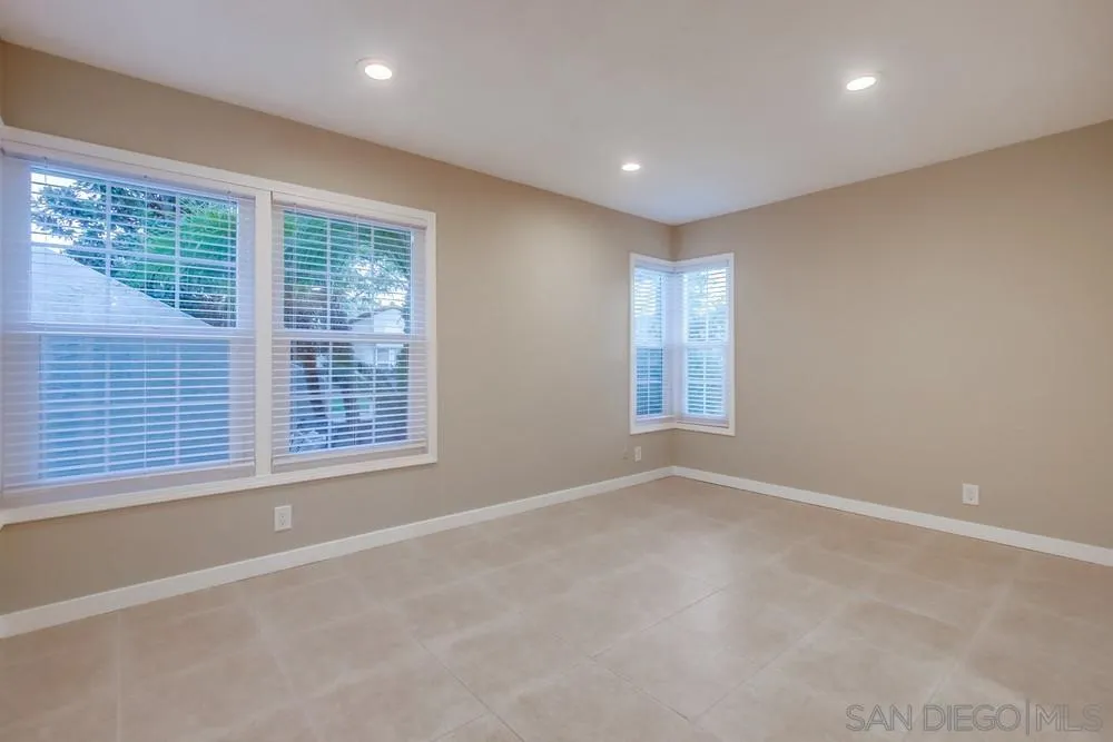 https://cdn.realtyfeed.com/cdn/127/260024521/5492b4014fb2368492507219e681d023.webp