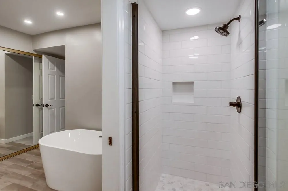https://cdn.realtyfeed.com/cdn/127/260024521/9f1c27389b5ac3d5b5e6251f163c28fd.webp