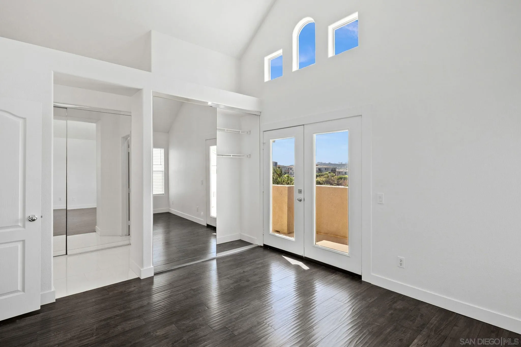 https://cdn.realtyfeed.com/cdn/127/260024526/2f2c8e8d30613eb0569d6e29ce3023e5.webp
