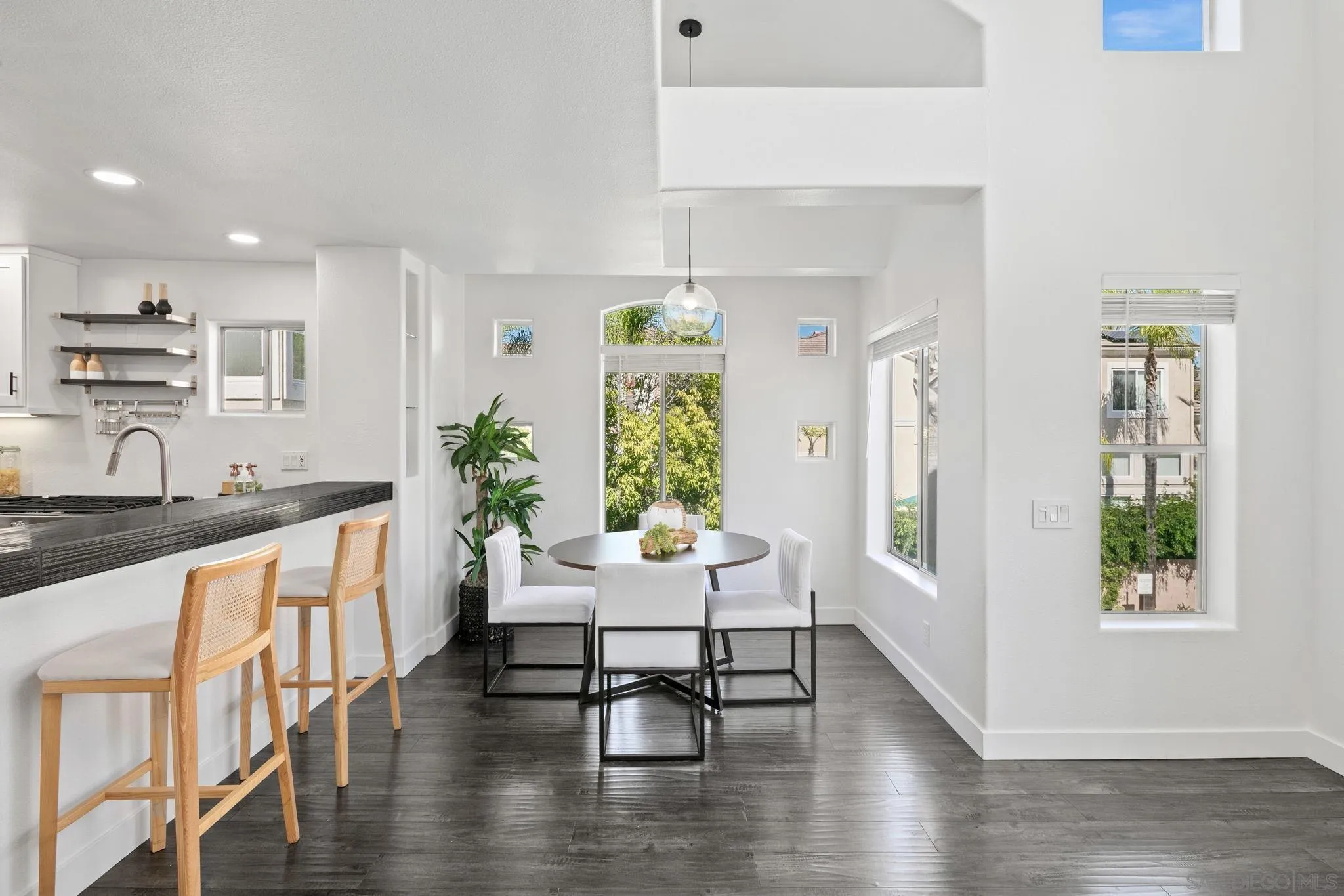 https://cdn.realtyfeed.com/cdn/127/260024526/cb2fbcab5c200b8e4967874c719a3ae8.webp