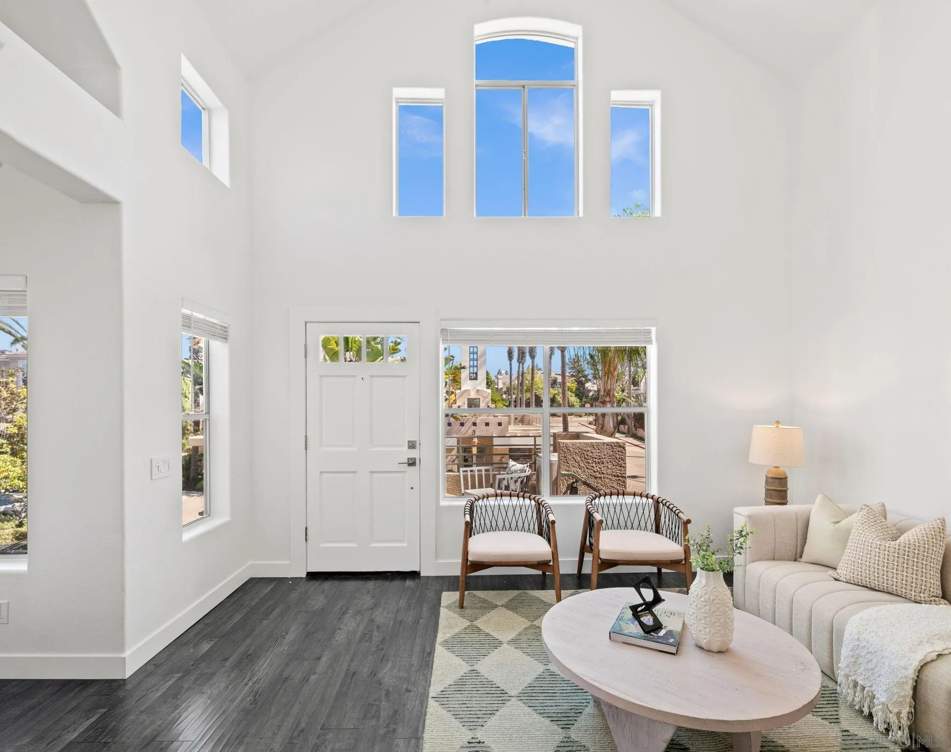 https://cdn.realtyfeed.com/cdn/127/260024526/ced161e853dc5c12d47fb6ed531e170a.webp