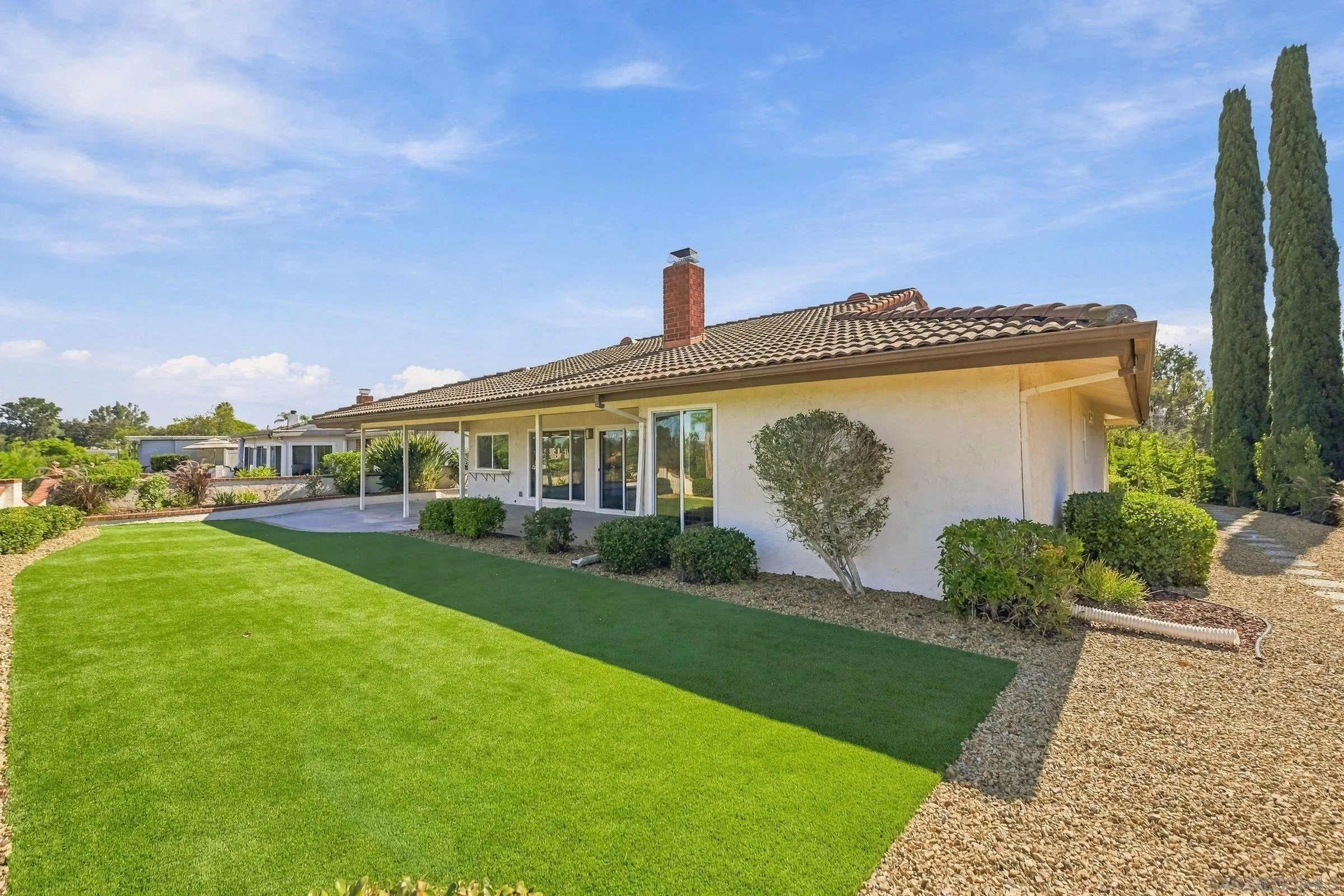 https://cdn.realtyfeed.com/cdn/127/260024530/010cdfba7c8c9a8017ef266bd1b0ab26.webp