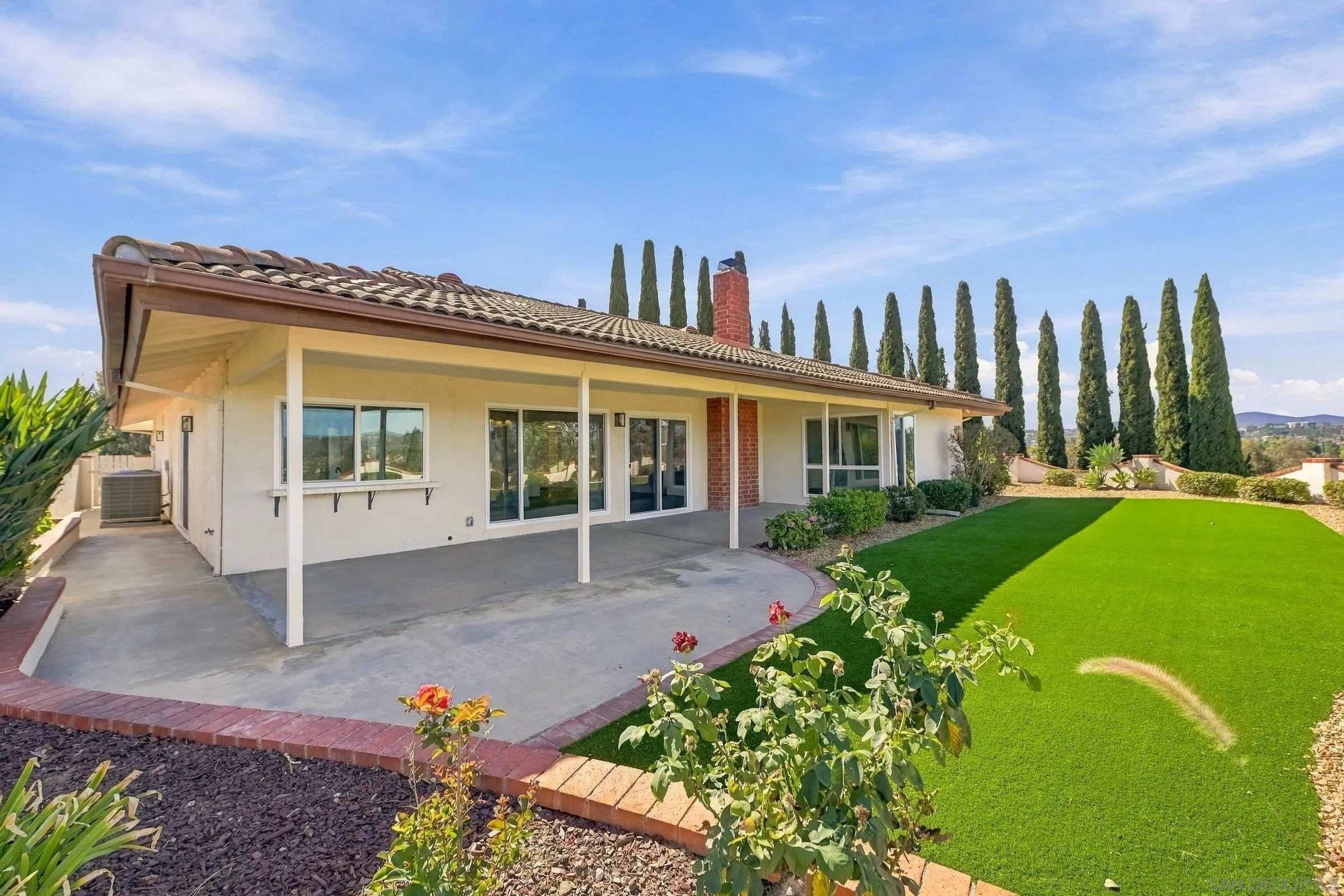 https://cdn.realtyfeed.com/cdn/127/260024530/3cb2937d9af6bc5f013e48f78d61fd40.webp