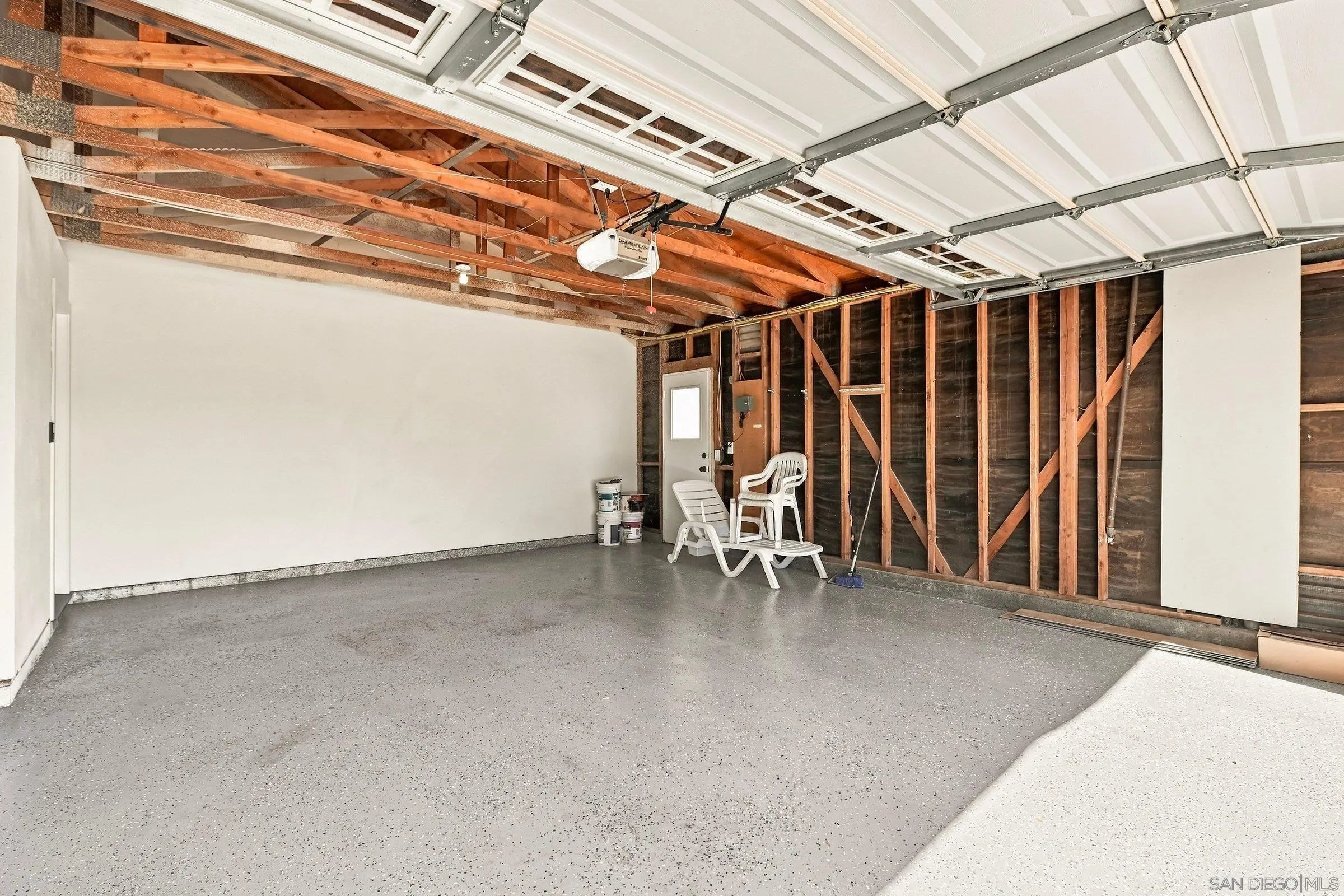 https://cdn.realtyfeed.com/cdn/127/260024530/6b74cf83066a77094c229a5abe624d7d.webp