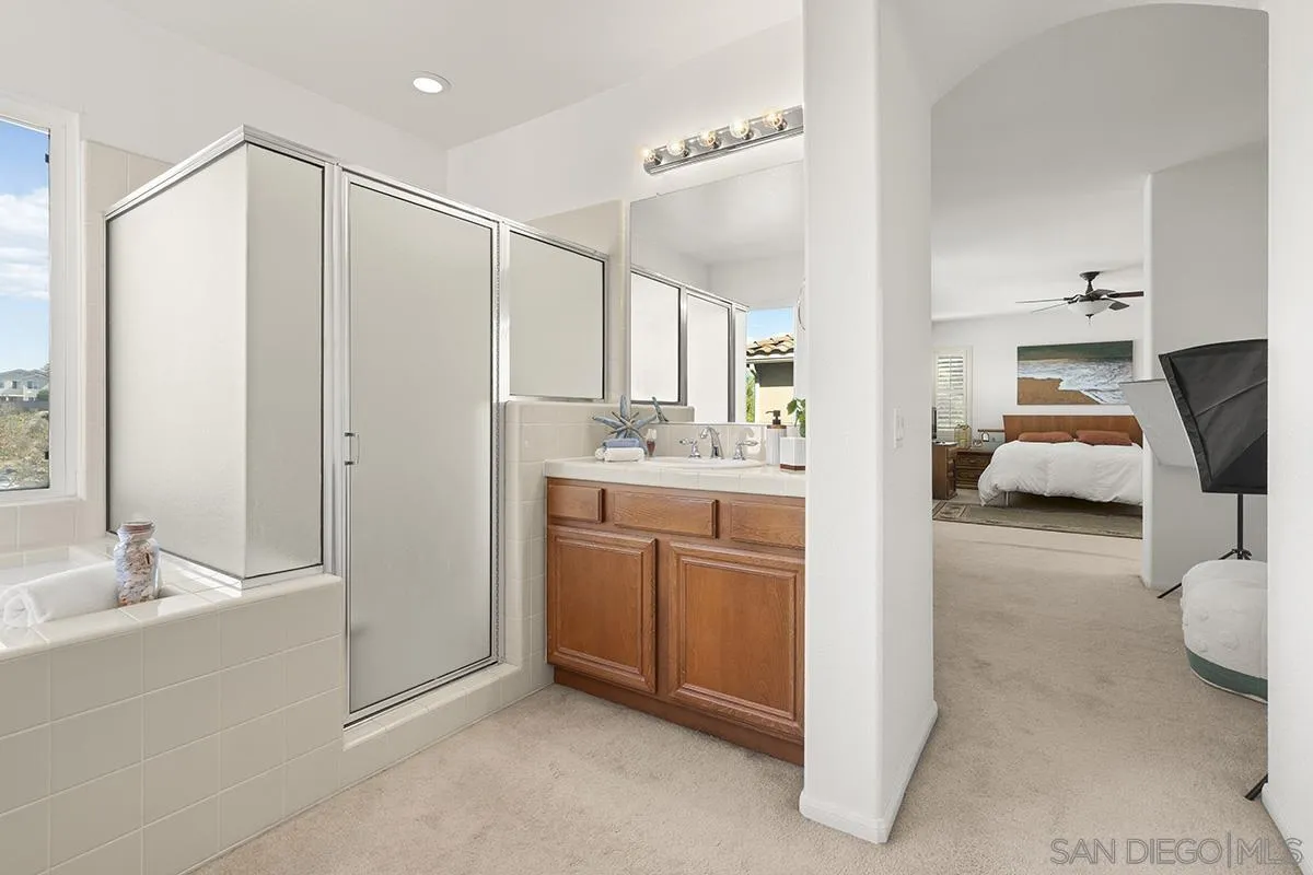 https://cdn.realtyfeed.com/cdn/127/260024533/0256343feccb7b4976b4c7b1bfce2c65.webp