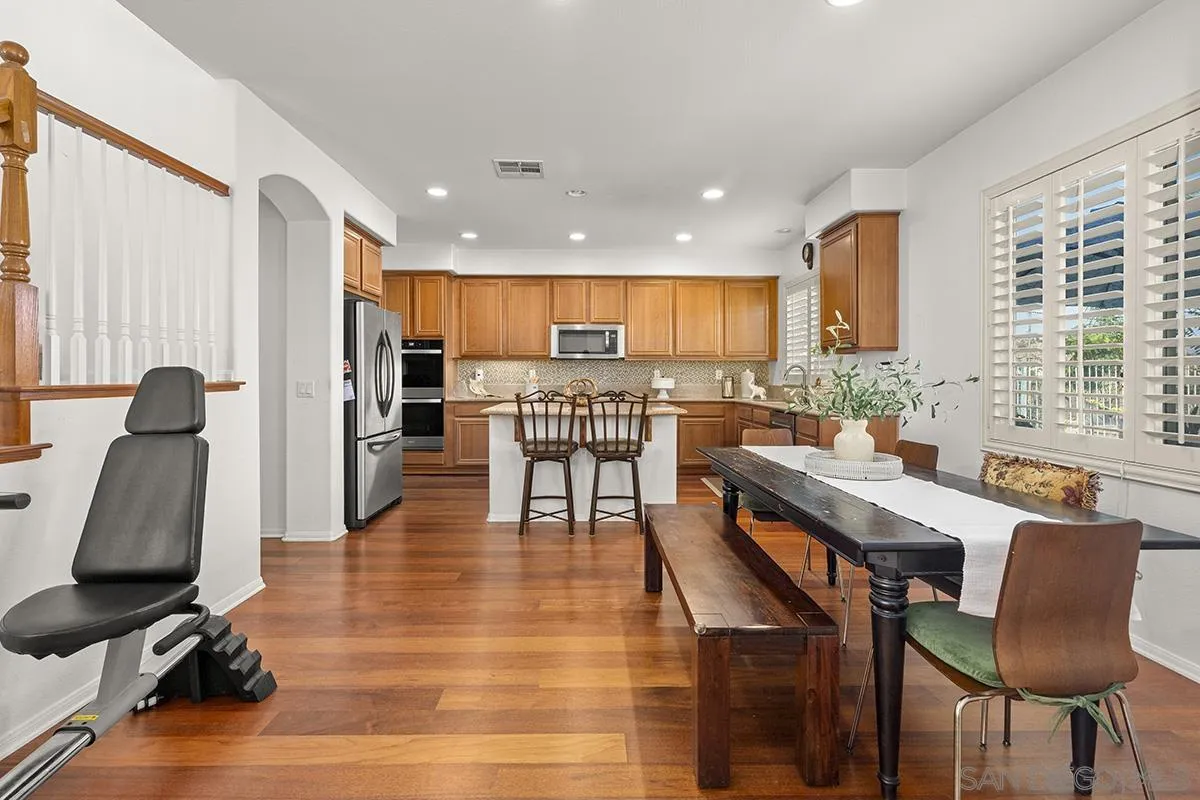 https://cdn.realtyfeed.com/cdn/127/260024533/09ce7dfbb278eb668808185bfa8631f9.webp
