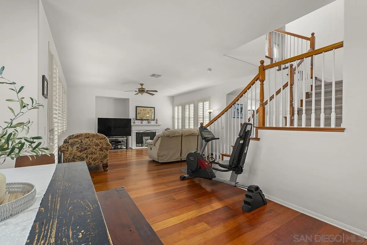 https://cdn.realtyfeed.com/cdn/127/260024533/43680bb8c3f4102ea29d2b3f6baea8f9.webp