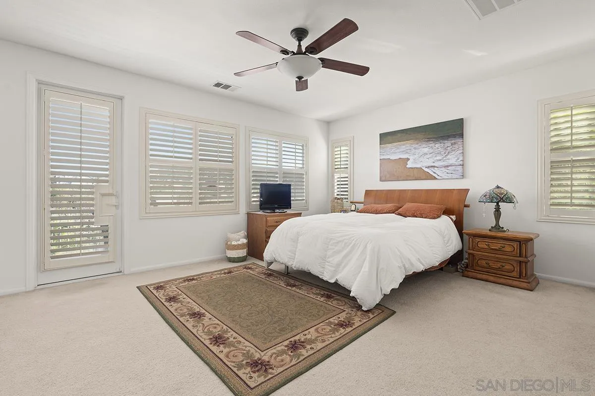 https://cdn.realtyfeed.com/cdn/127/260024533/51b614f979ee4ac14a8f1b28c262e4b5.webp
