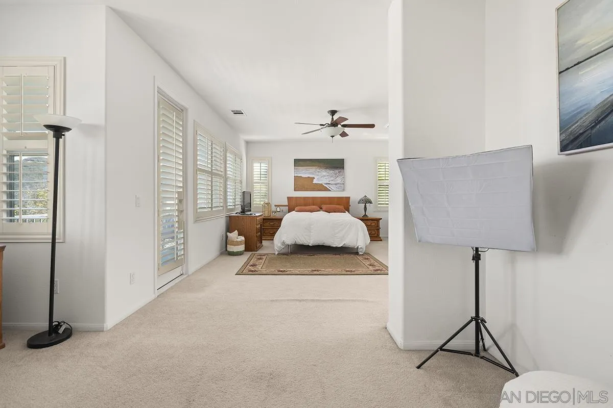 https://cdn.realtyfeed.com/cdn/127/260024533/731f4bffb157e70db2e460367237183d.webp