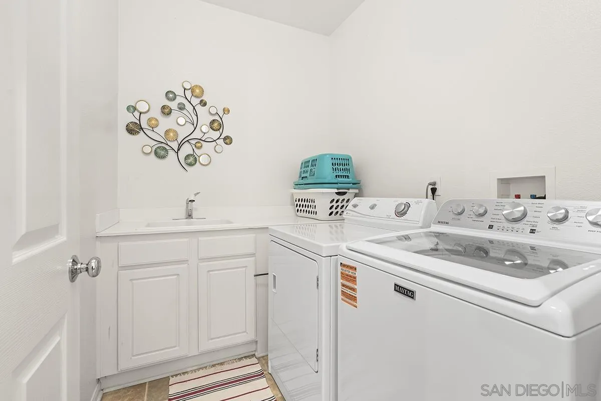 https://cdn.realtyfeed.com/cdn/127/260024533/7502faacb65eae24398e70e0d1377c1c.webp