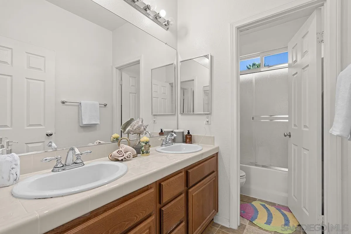 https://cdn.realtyfeed.com/cdn/127/260024533/7d0d44c8d85fa6b7f90c3c03289708fa.webp