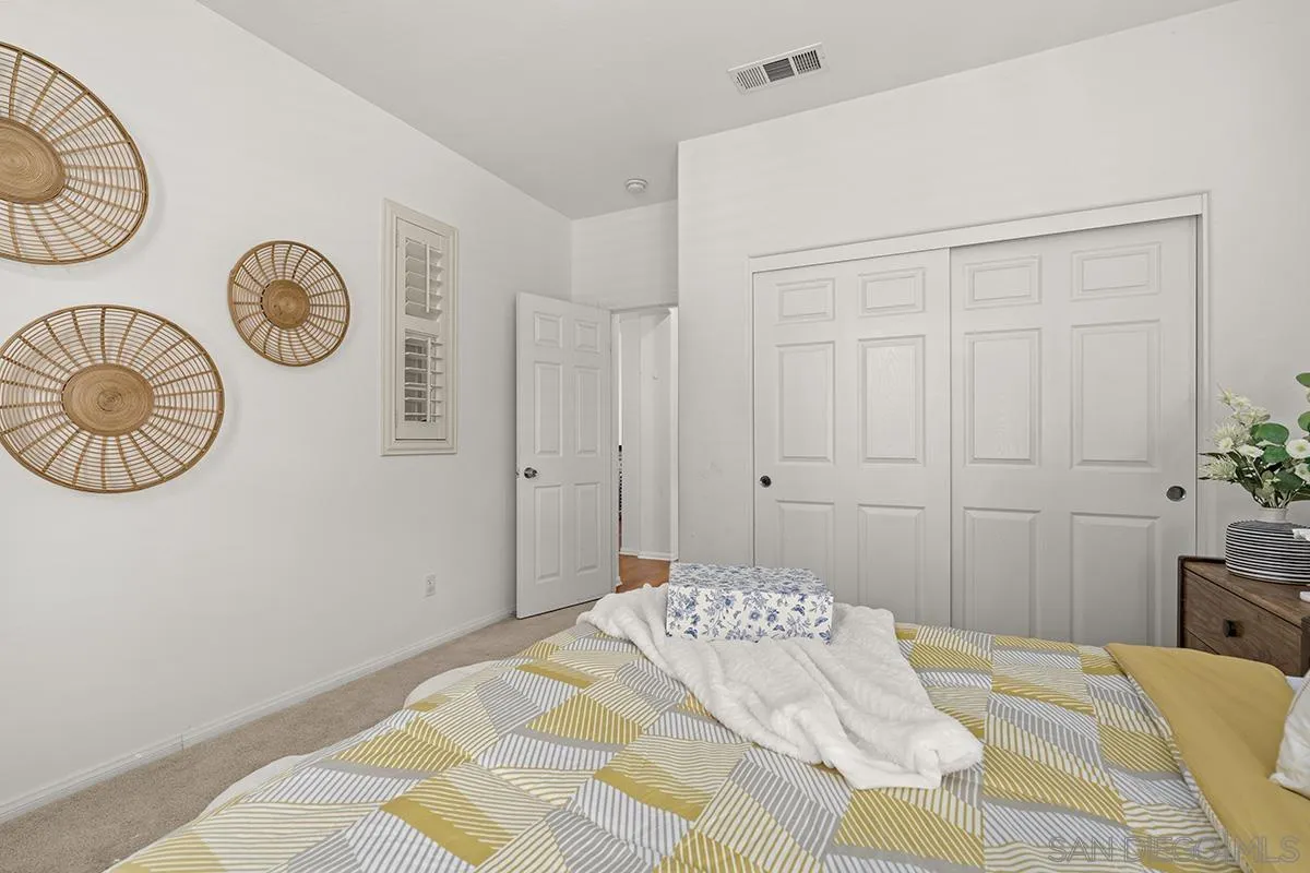 https://cdn.realtyfeed.com/cdn/127/260024533/7f10bae14141ba99d64d1227178488ca.webp