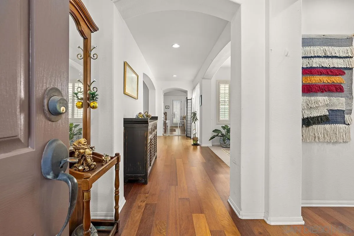https://cdn.realtyfeed.com/cdn/127/260024533/975328b5d8b49056101e4544cc4610a2.webp