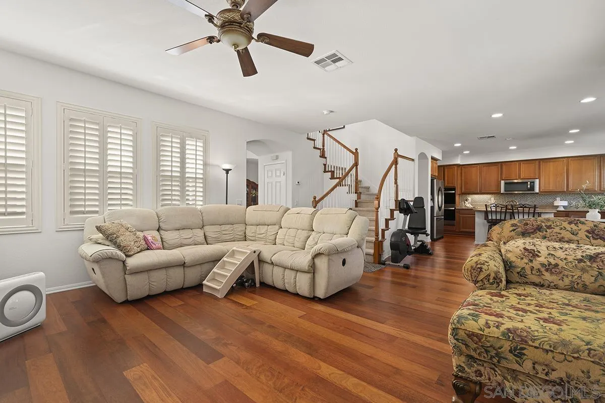 https://cdn.realtyfeed.com/cdn/127/260024533/e503ce989370fb7529d148ed3760b596.webp