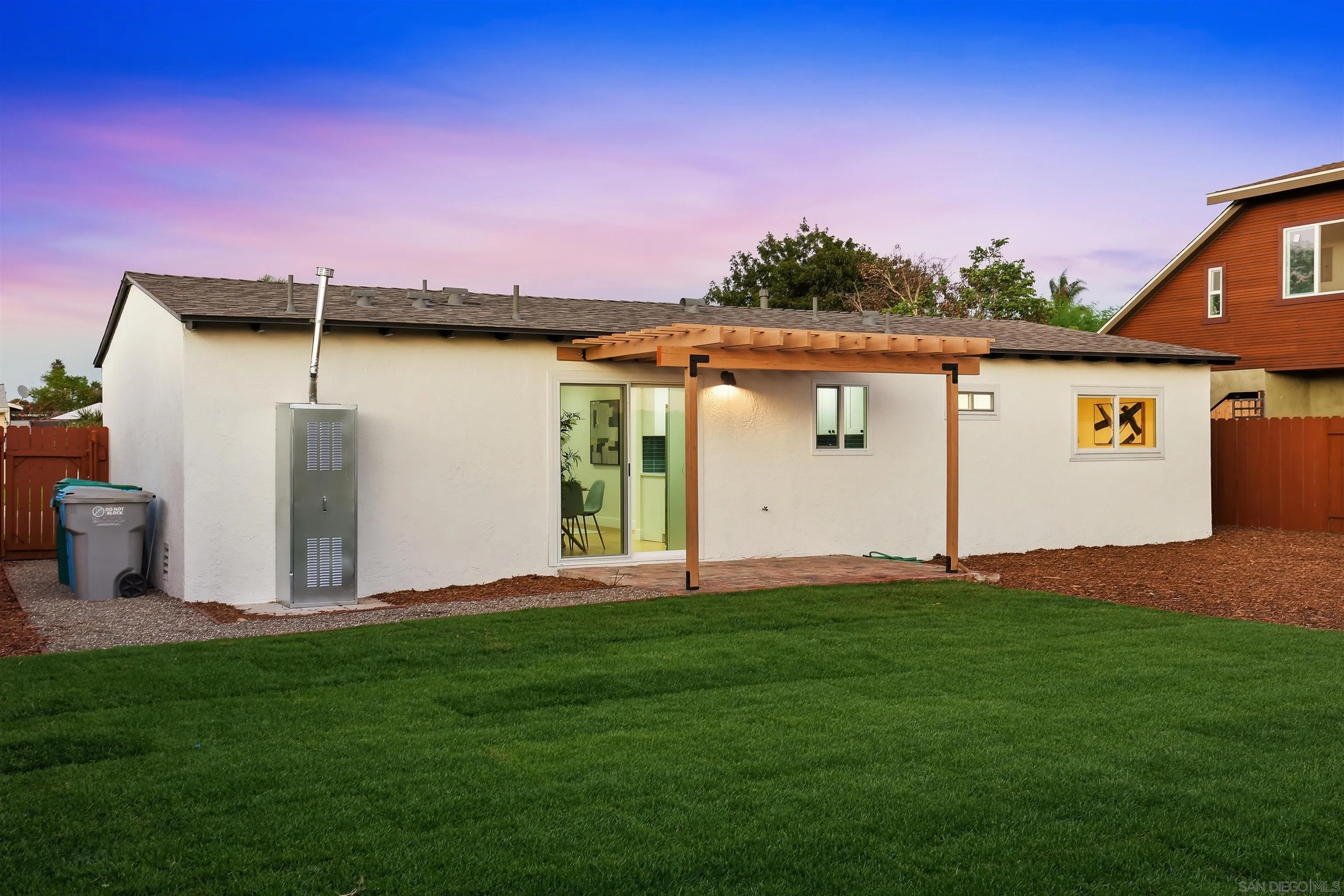 https://cdn.realtyfeed.com/cdn/127/260024535/f17e9e67dc75b27fabbcf0871edce9a9.webp