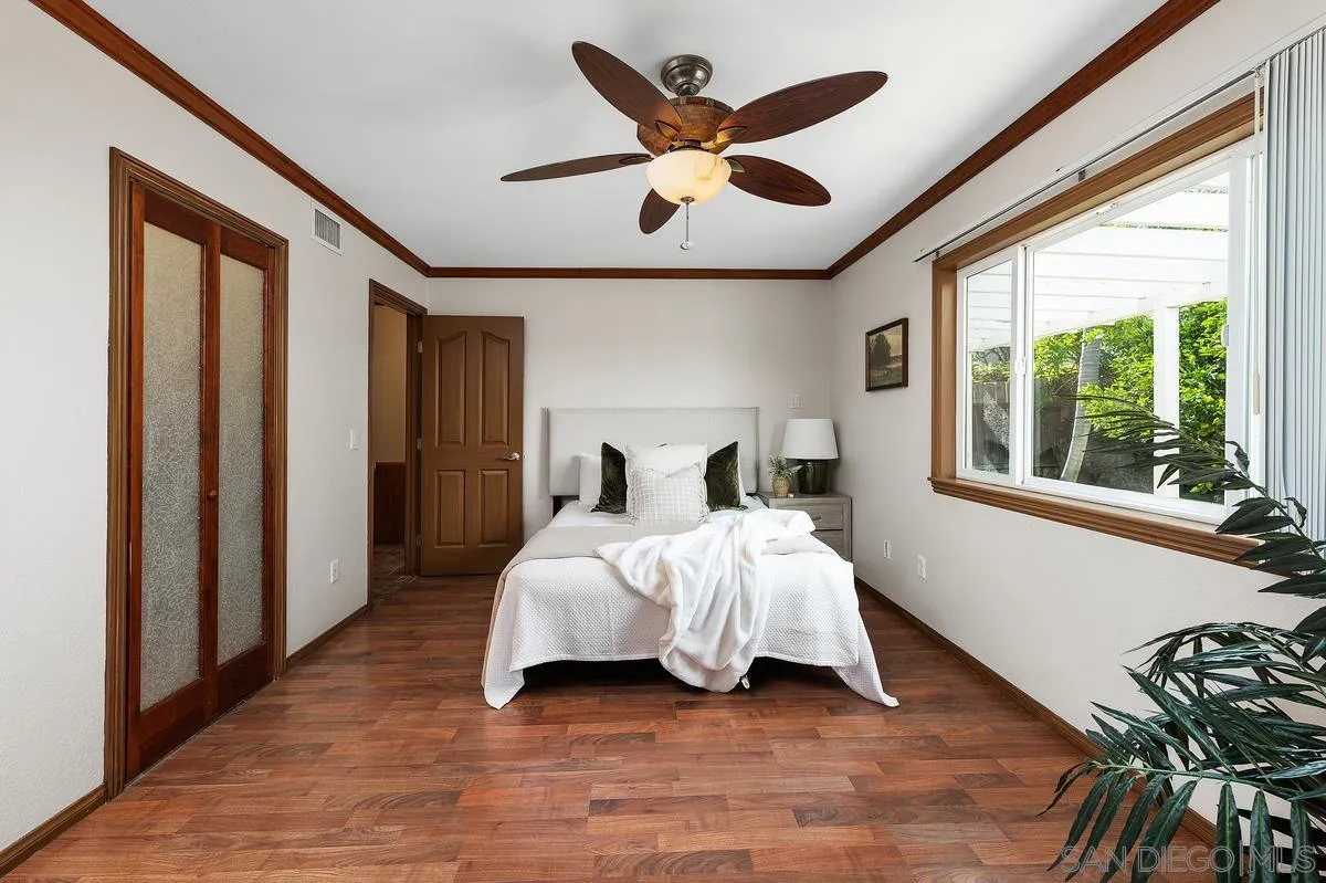https://cdn.realtyfeed.com/cdn/127/260024547/1a7ae7b780fe0bd30e8b39d469aab85d.webp