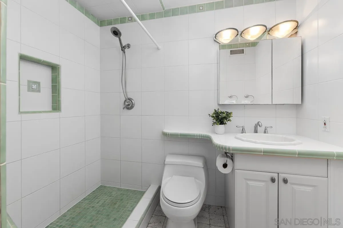 https://cdn.realtyfeed.com/cdn/127/260024547/68797bcca944d38cf4744239d39d1d6d.webp