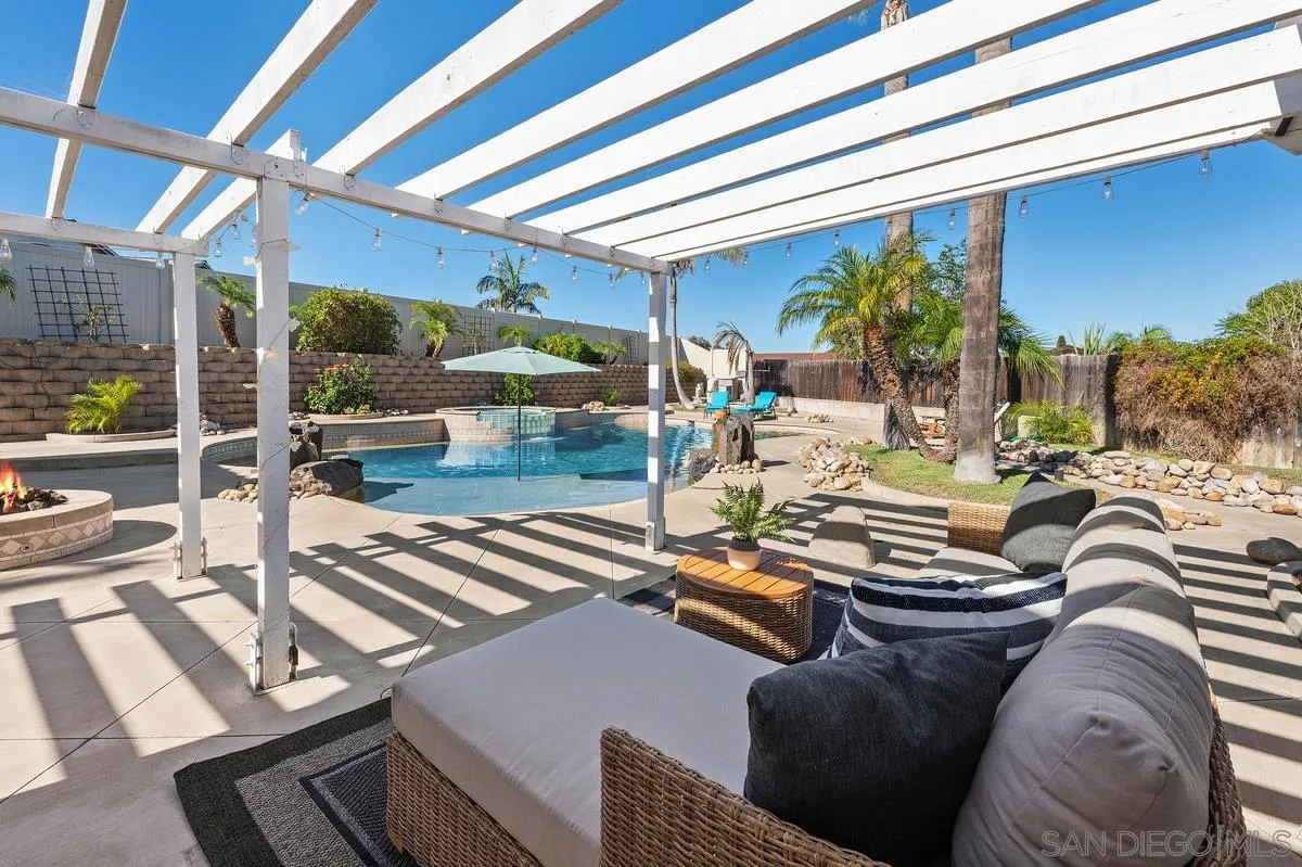 https://cdn.realtyfeed.com/cdn/127/260024547/e7e389ebbba1c795e7e0161b46ba5cc8.webp