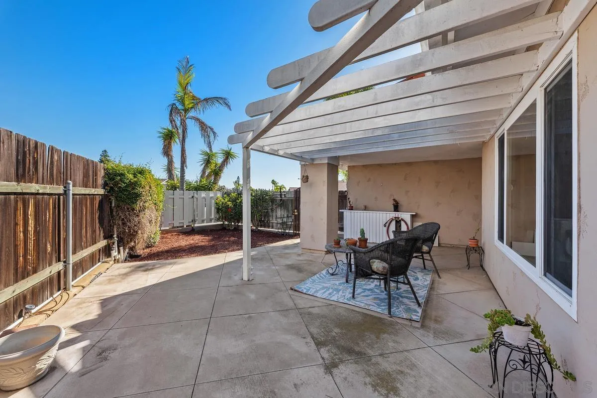 https://cdn.realtyfeed.com/cdn/127/260024547/ffc8ae1f08b6ccda7db6bbea9464c302.webp