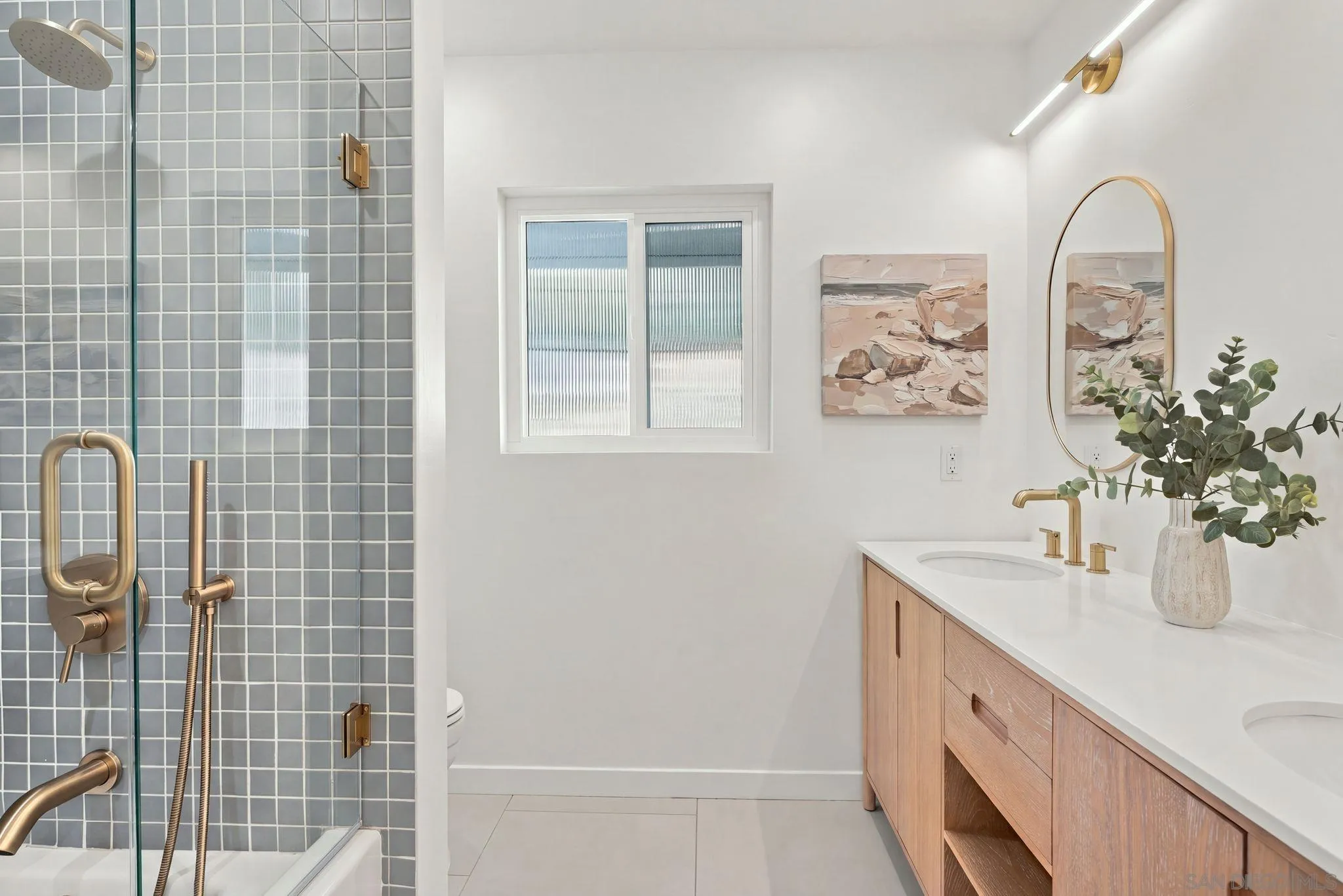 https://cdn.realtyfeed.com/cdn/127/260024561/a68659094936e7d14db9a78299cb22e5.webp