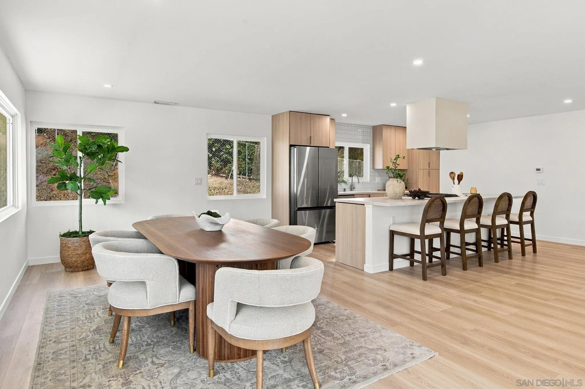 https://cdn.realtyfeed.com/cdn/127/260024561/d9e071526e99e8e1791350b06eae7758.webp