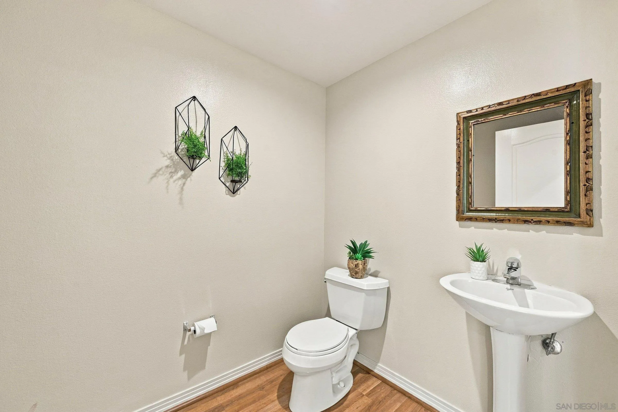 https://cdn.realtyfeed.com/cdn/127/260024566/3e06bd4ebf85a111a27978ee2ee3a7e1.webp