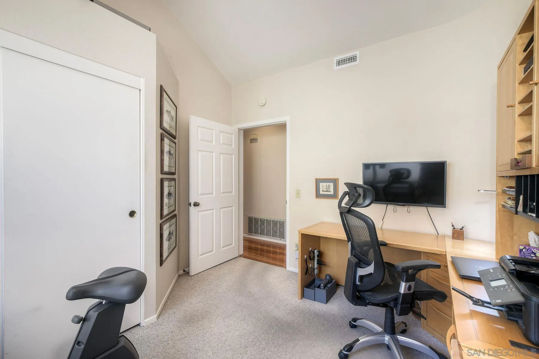 https://cdn.realtyfeed.com/cdn/127/260024569/aa784bbaf9bbc69aa4a9d0058719f092.webp