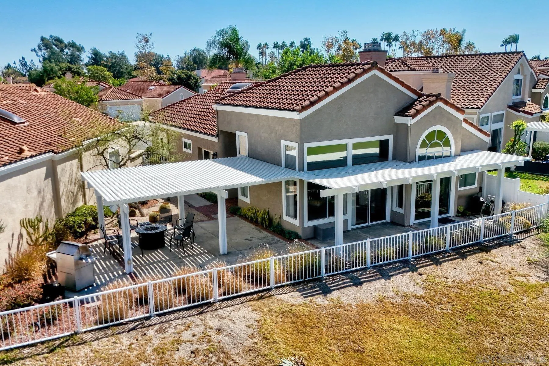 https://cdn.realtyfeed.com/cdn/127/260024569/e8acb4740490adad11cc139cd5bea3fc.webp