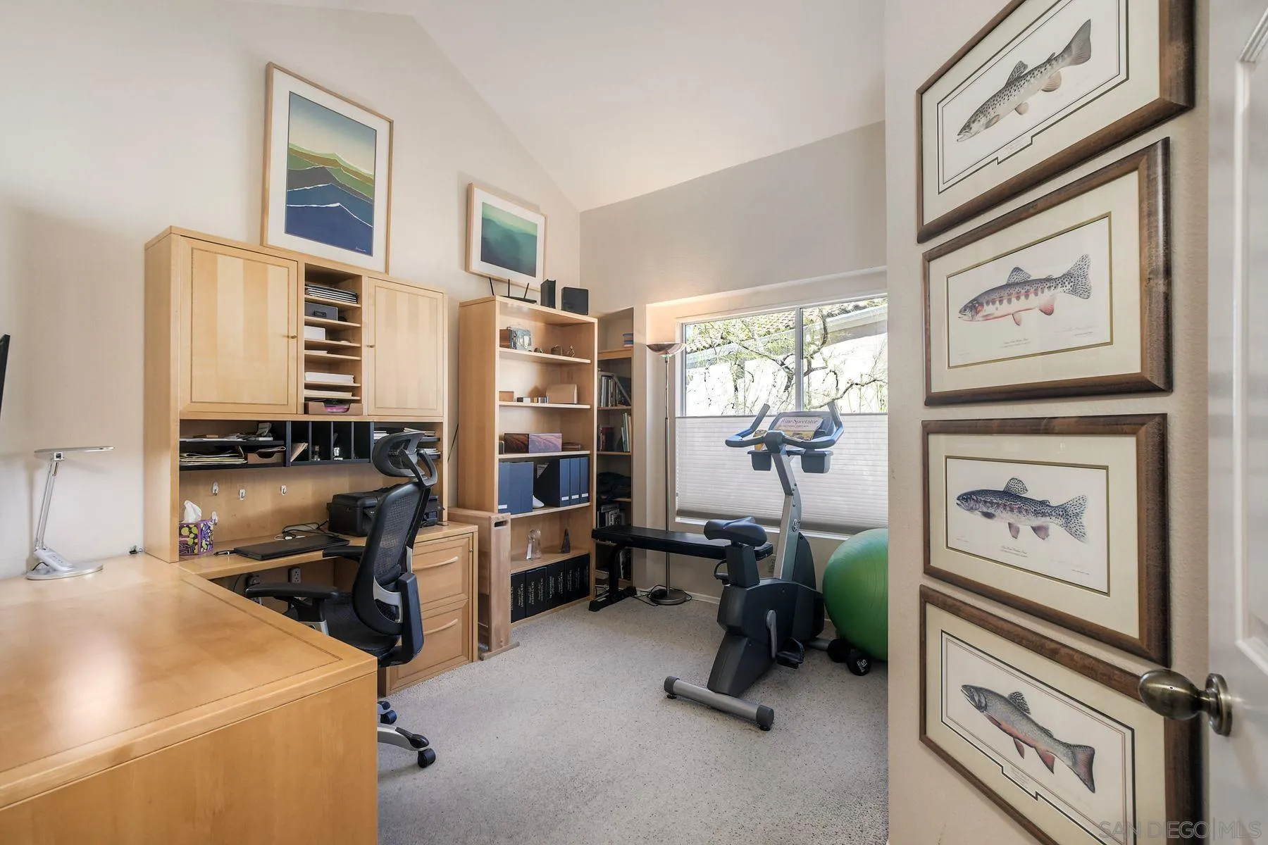 https://cdn.realtyfeed.com/cdn/127/260024569/f357b55c73beb4487584c842cdffb129.webp