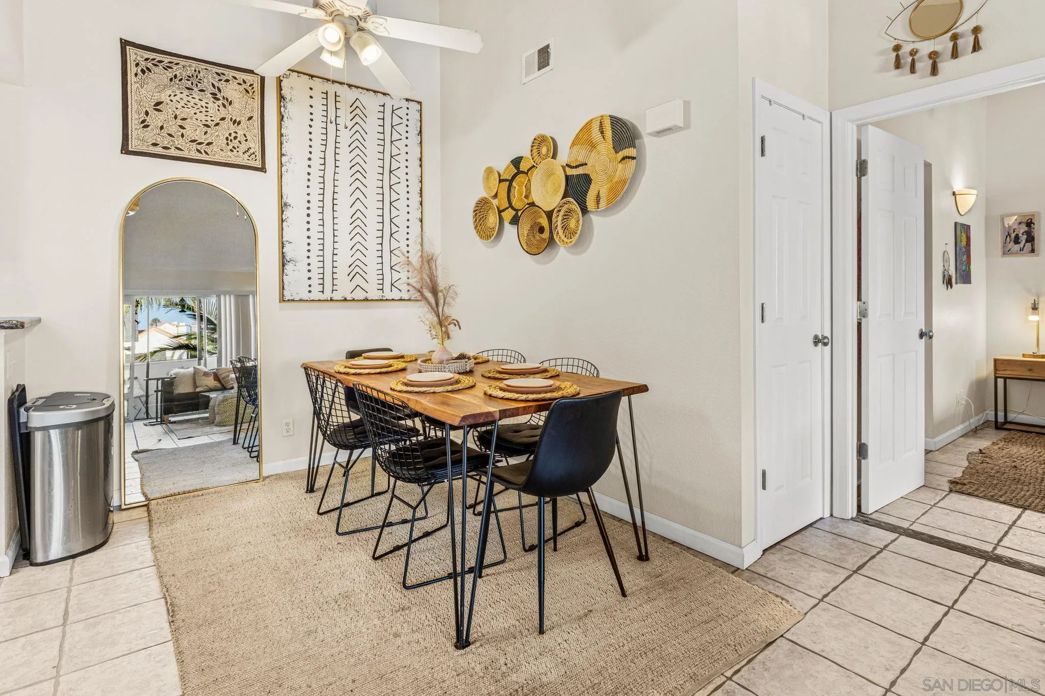 https://cdn.realtyfeed.com/cdn/127/260024575/9439925d8802db5ed8c139cbbe75910a.webp