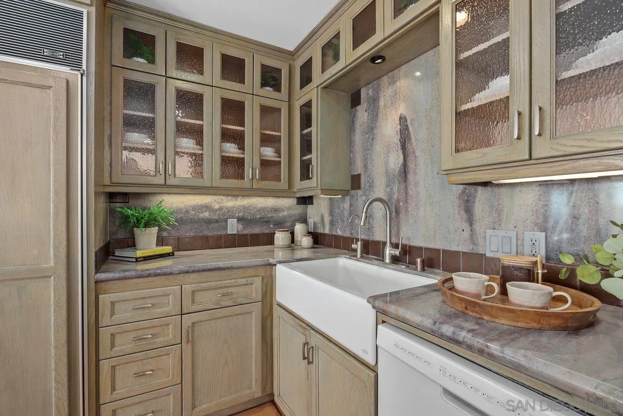https://cdn.realtyfeed.com/cdn/127/260024576/290c457d0b86f1bcdb3b90d8ad0c926d.webp