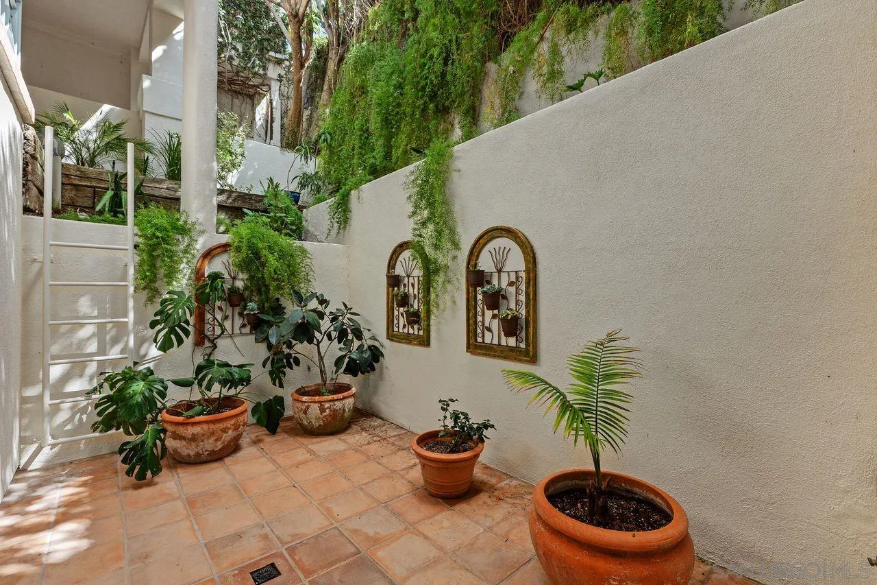 https://cdn.realtyfeed.com/cdn/127/260024576/5a4c52d52df57c73e8487f8034d8fb4d.webp