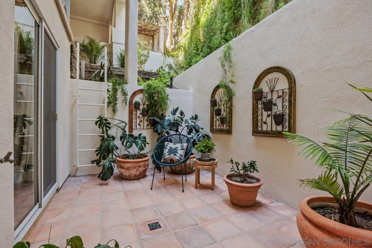 https://cdn.realtyfeed.com/cdn/127/260024576/b48462fe65804d12effb9857c37865ac.webp